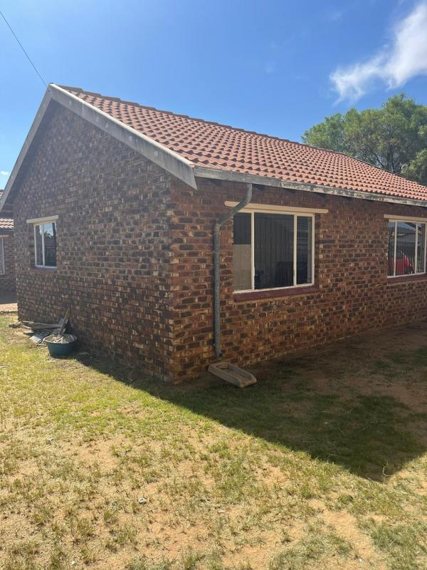 To Let 2 Bedroom Property for Rent in Mmabatho Unit 10 North West